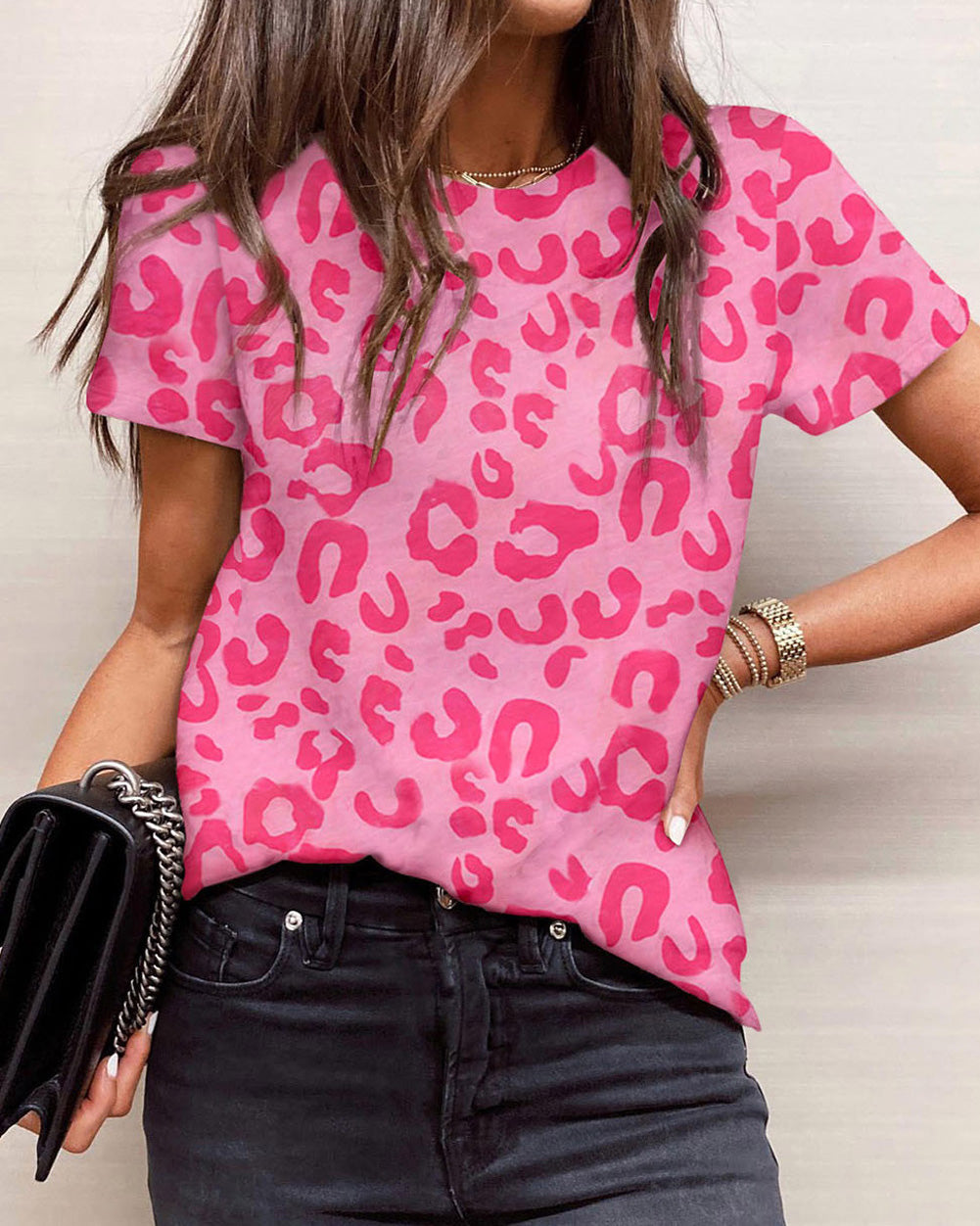 MALENEY ROUND NECK LEOPARD PRINT TOP