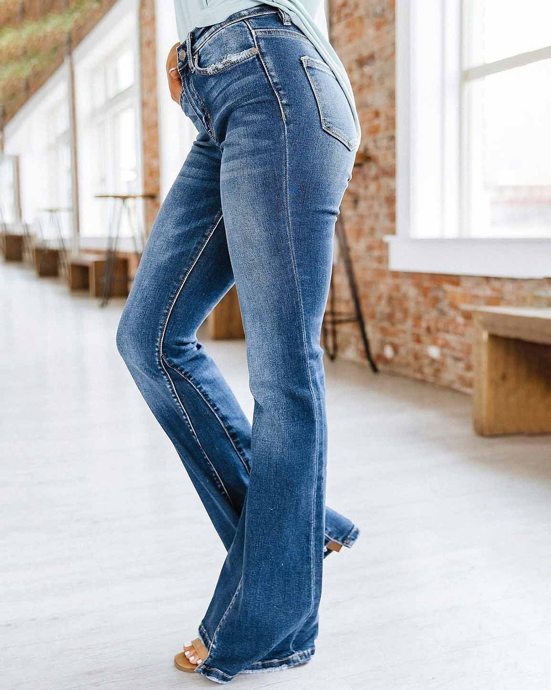 MALENEY HIGH RISE FLARE DENIM JEANS